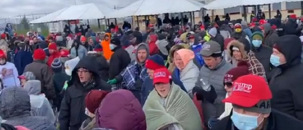 Trump Rally Crowd Does Most American Thing Ever, Sings Stirring ‘God Bless America’ Rendition in Biting Cold