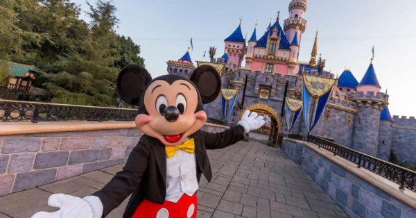 Scandal At Disney Parks: Fraudsters Beware, Mickey&#039;s Got A New Trick Up His Sleeve